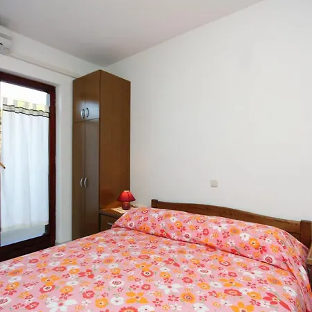 Konukevi Double 5044b Palit
